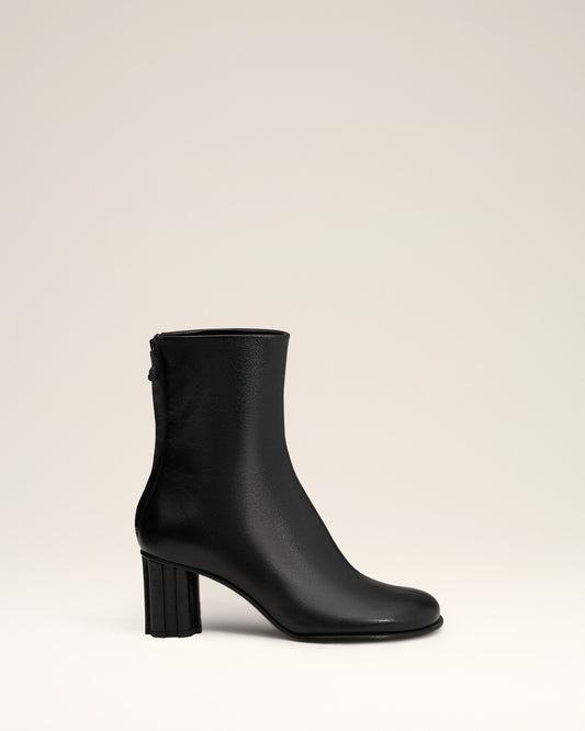 Black Leather Anatomical-toe Piano Boots