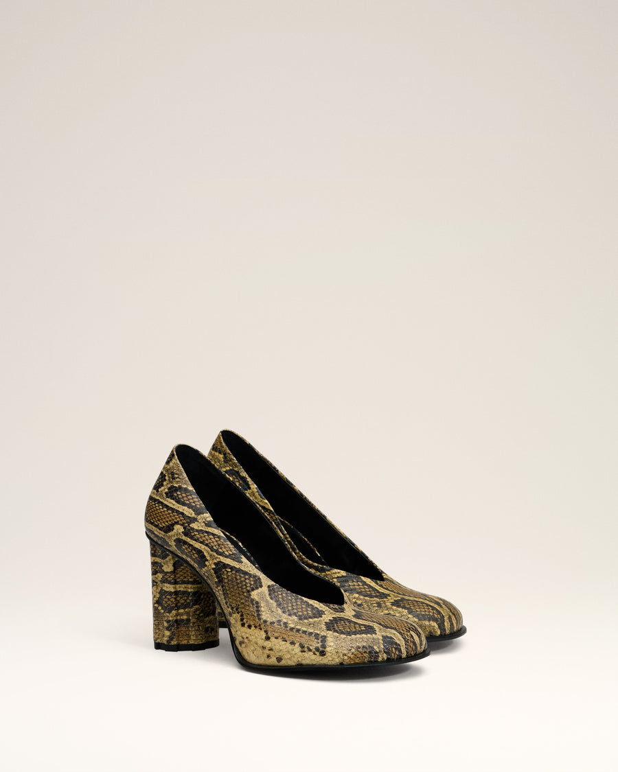 Beige Leather Piano Pump
